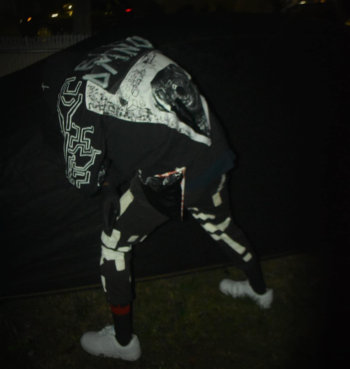Hooded Sweatshirt (BLK)