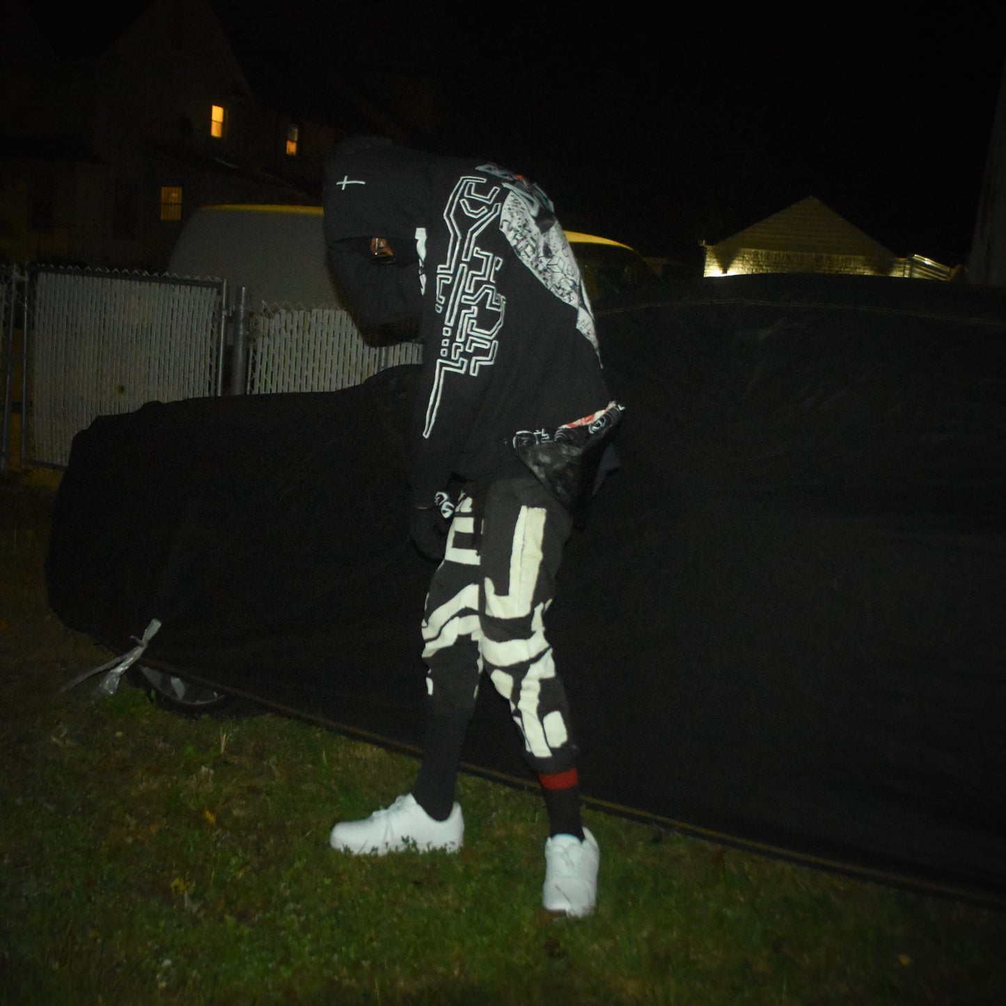 Hooded Sweatshirt (BLK)